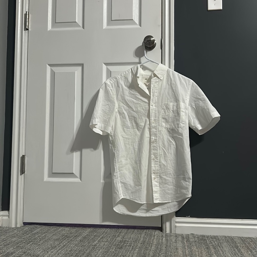 H&M Men’s button down casual shirt